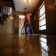 Wet rug smell, Flood Services 