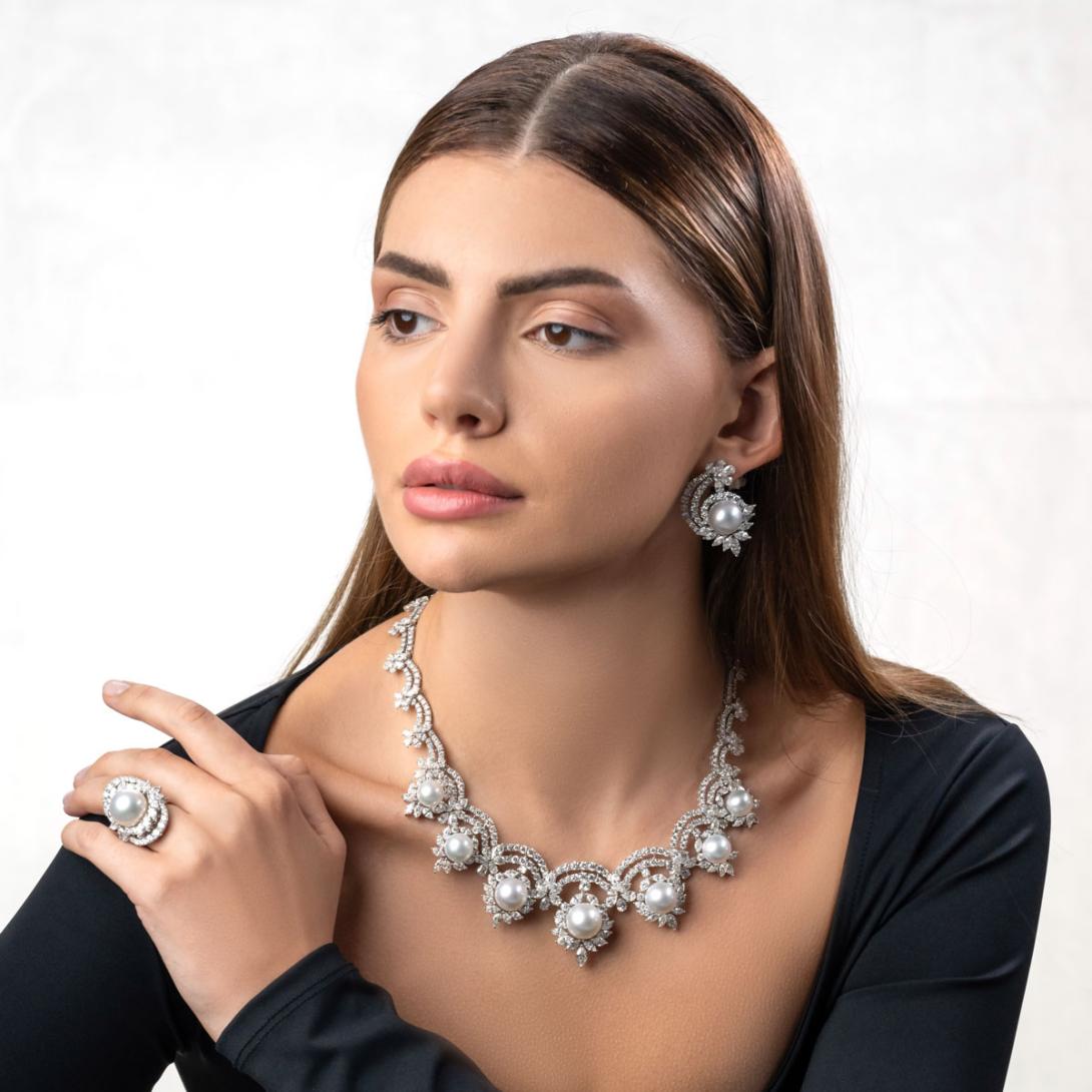 Exclusive pearl jewelry UAE, Sapphire engagement rings KSA