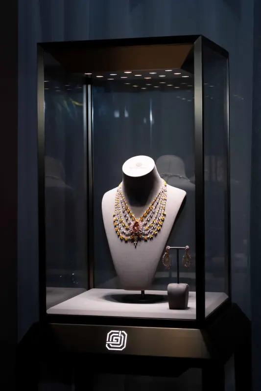 Custom jewelry design KSA, Custom jewelry services in Saudi Arabia