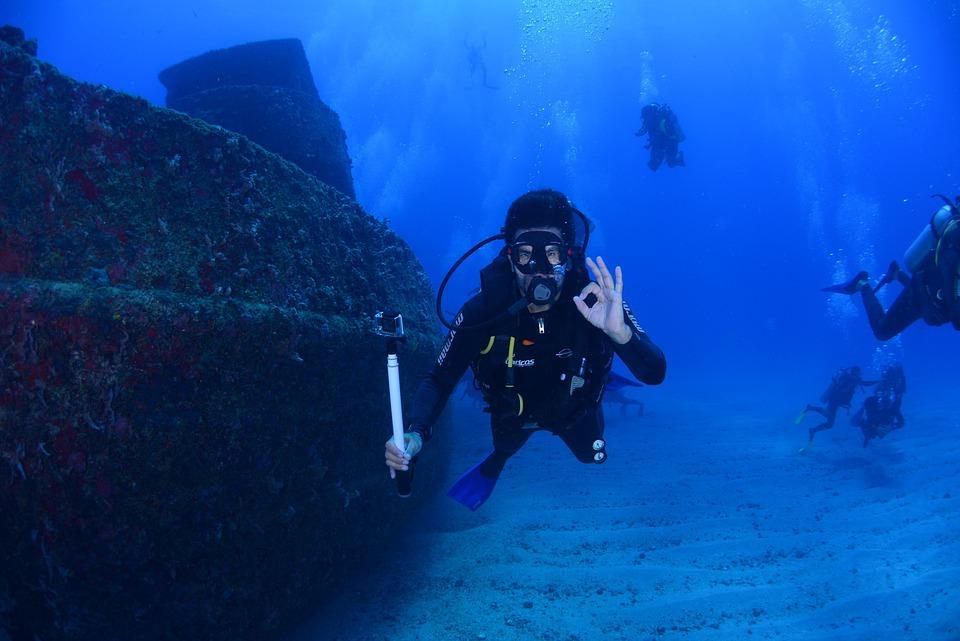 Deep Dive Dubai