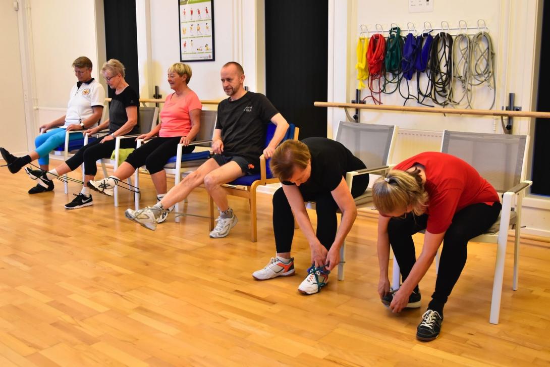 glad knee program